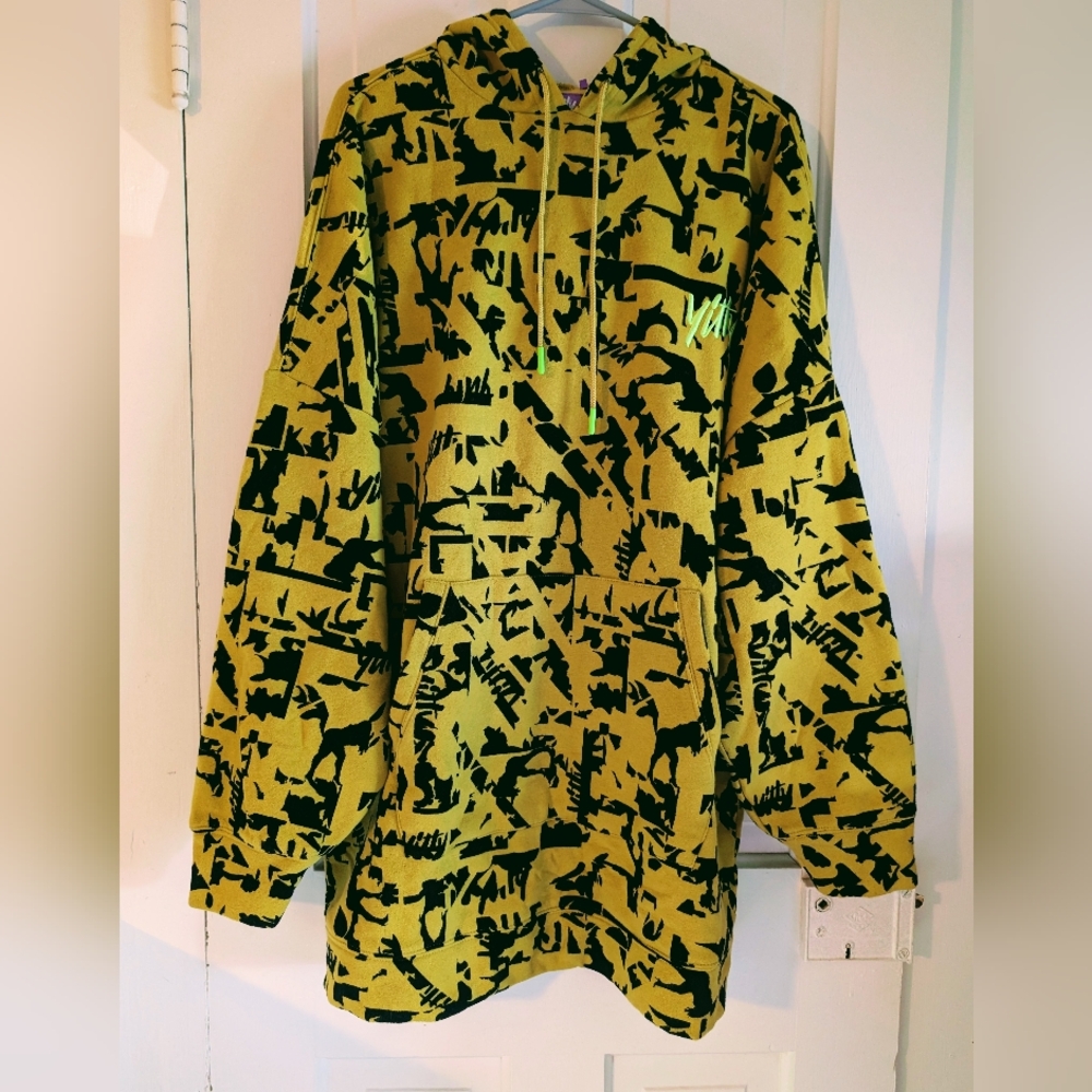 Yitty Oversized Hoodie